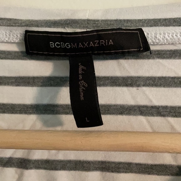 BCBGMaxAzria Open Back Tshirt - Picture 2 of 4